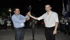 Reitor com o diretor do campus na pira olímpica