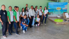 Comitiva do IFCE com o representante do Aeroporto