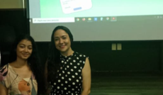 Rafaela Maia ao lado da aluna Lídia