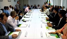 Reunião contou com a presença de gestores do IFCE e de parlamentares 
