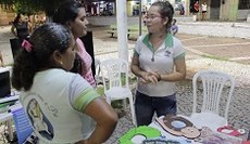 Bolsista do Ecomangue interagindo 