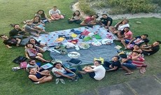 Integrantes do grupo em piquenique