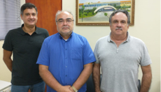 Diretor-geral do campus com representantes da Companhia Docas