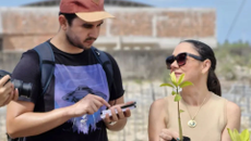 Professora Rafaela em diálogo com o estudante