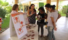 Alunos sendo orientados acerca dos métodos