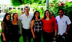 Novos docentes acompanhados do diretor-geral ao centro