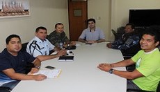 Representantes do IFCE e parceiros reunidos