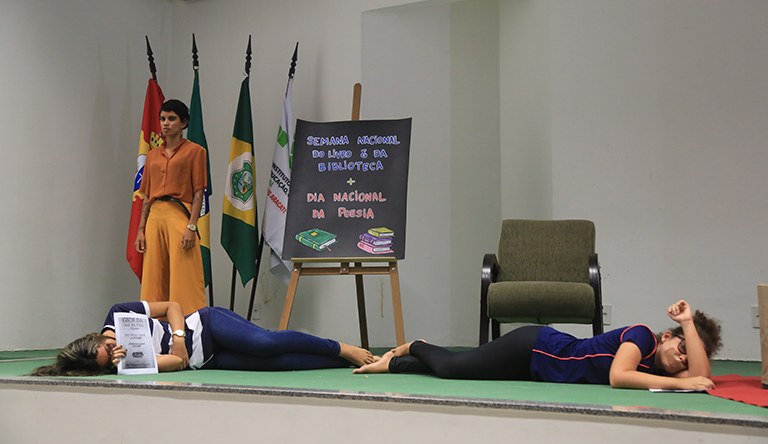 Semana do livro e da biblioteca.jpg