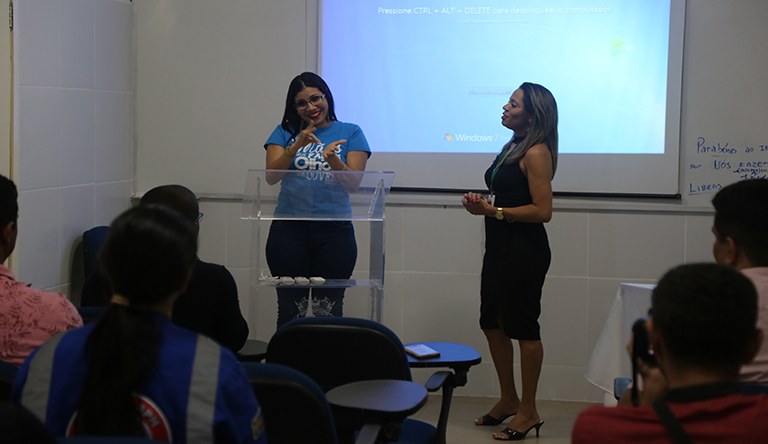 Encerramento curso de libras-site4.jpg