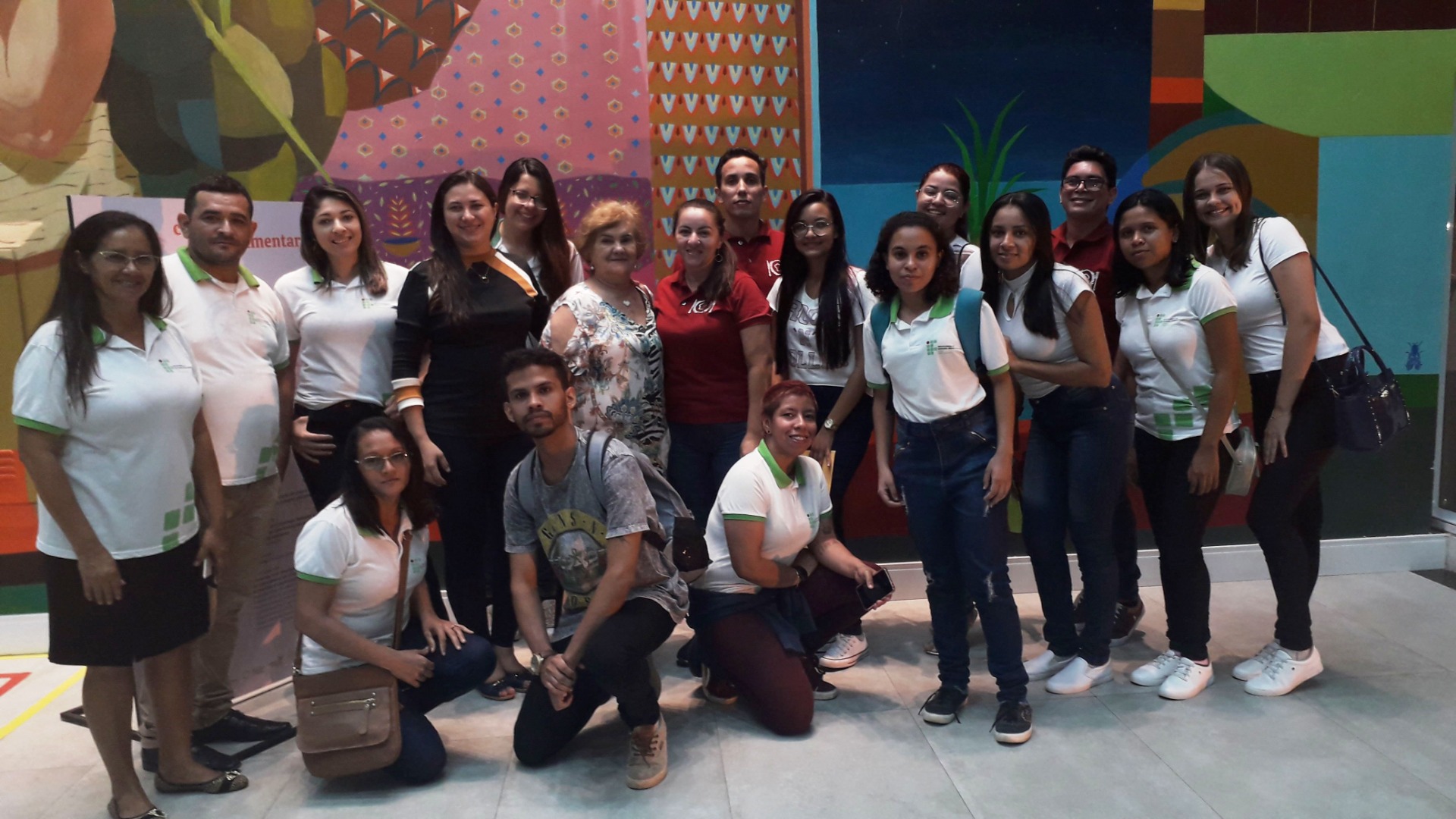 foto com tia Nilza Mendonça.jpeg