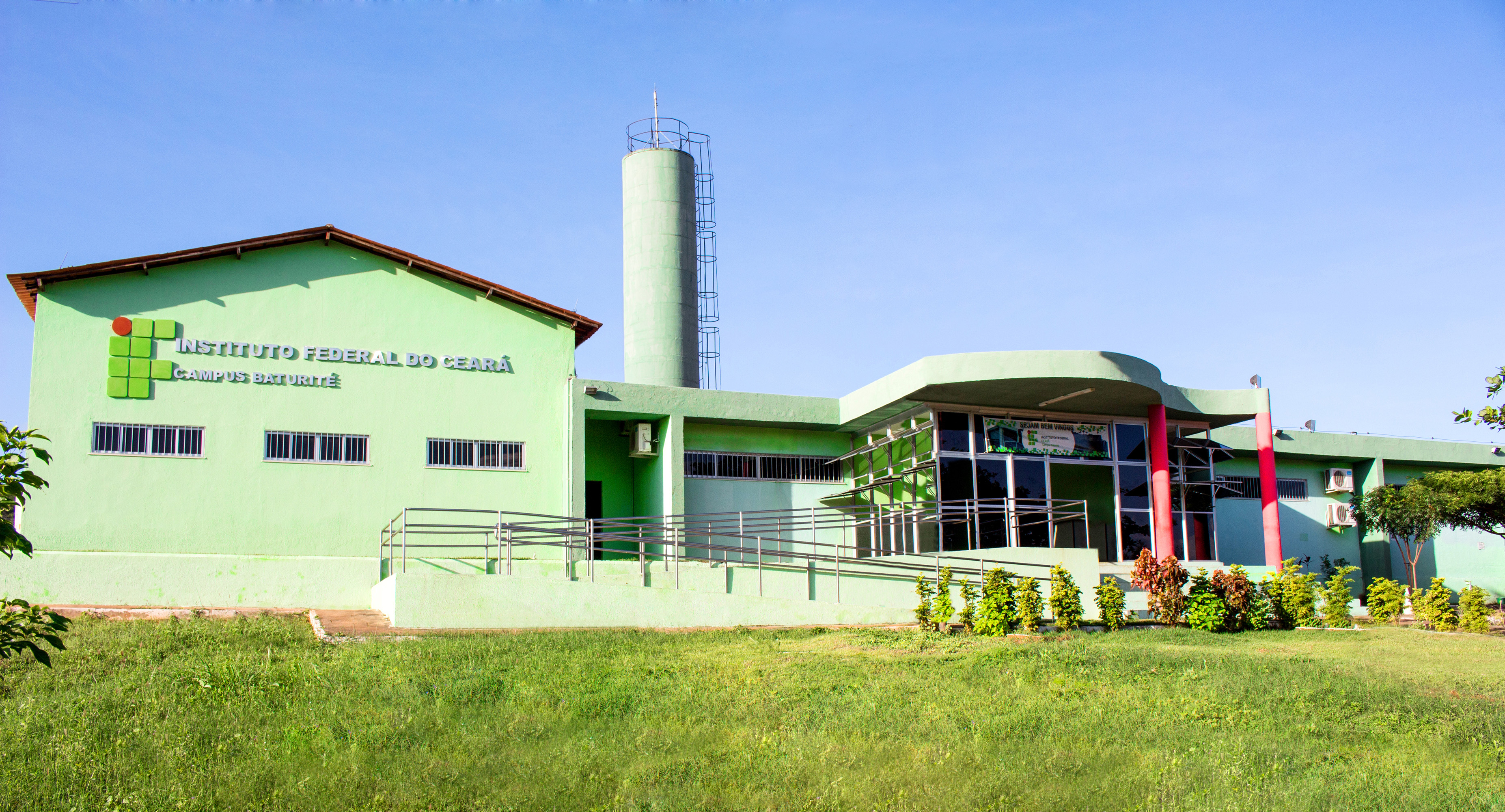 Fachada campus IFCE baturite 2016