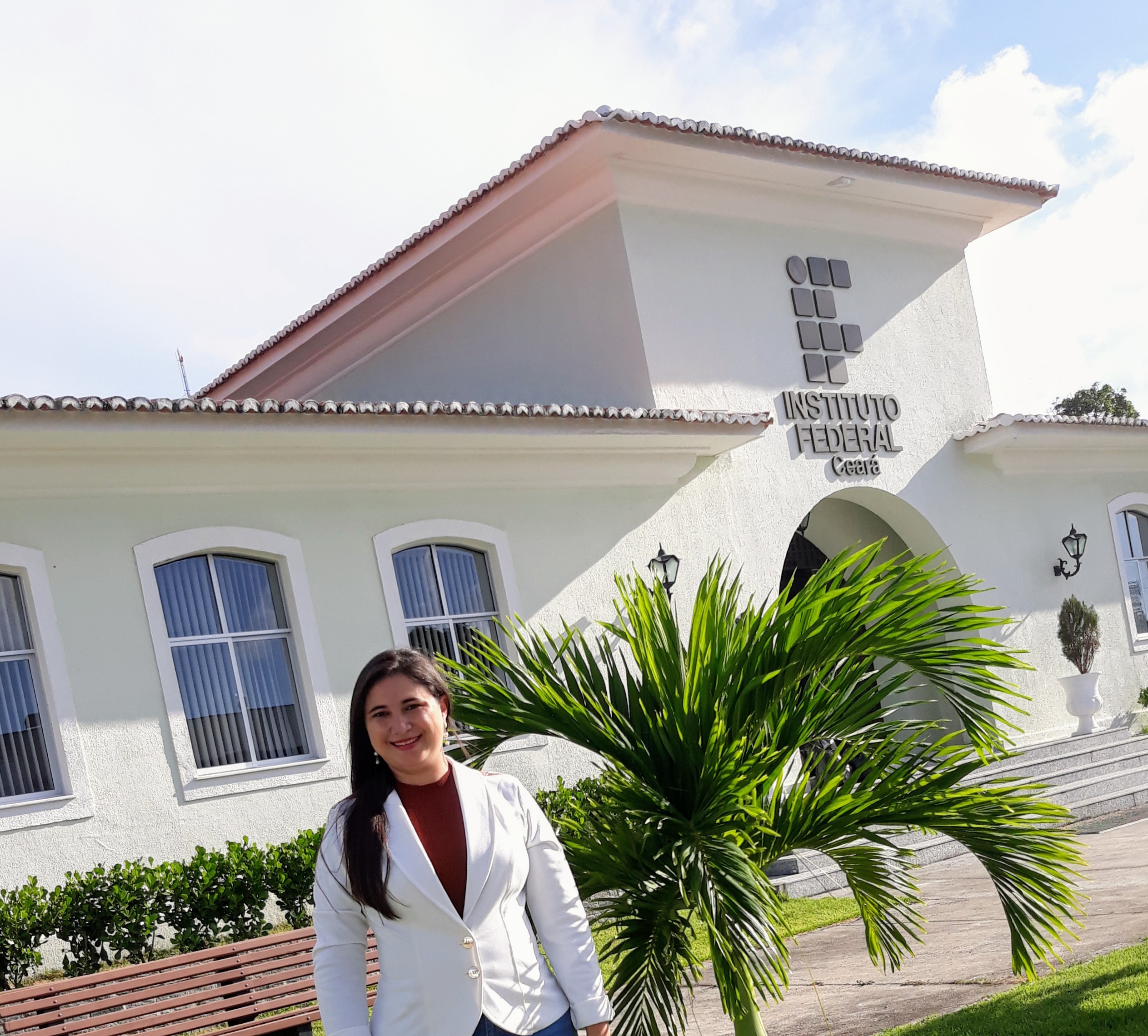 Profa. Mirelle da Silveira Vasconcelos