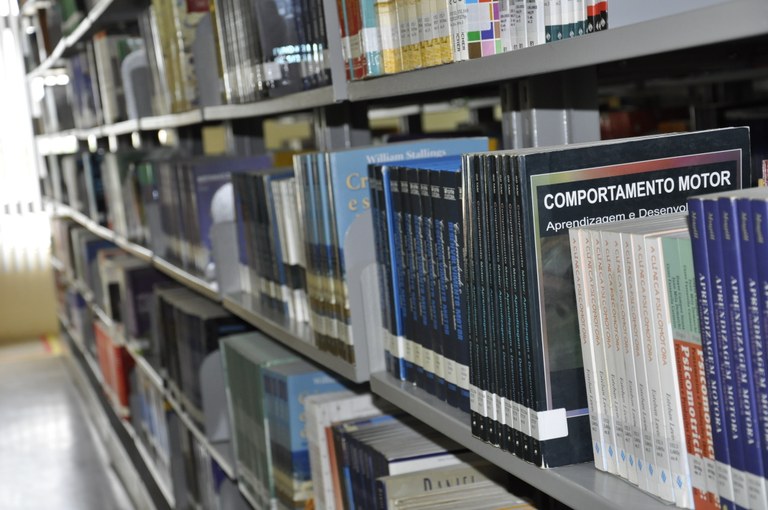 Acervo biblioteca Canindé Acervo biblioteca Canindé
