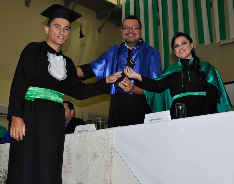 Colação de grau 2015.2.jpg