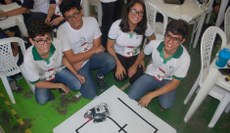 Estudantes cursam eletroeletrônica em Caucaia (Foto: Júlia Brito)