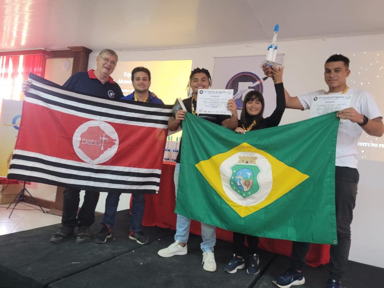 Equipe de Caucaia é campeã da 42ª Jornada de Foguetes