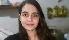 Estudante Beatriz dos Santos recebeu medalha de ouro