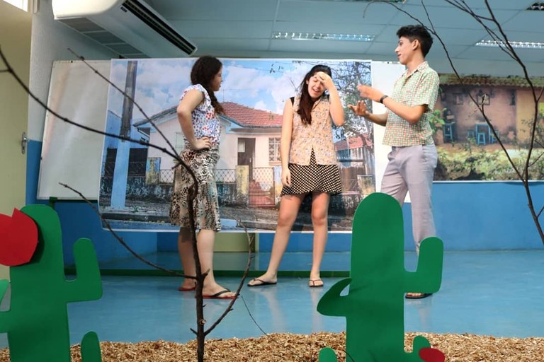 Alunos do S3 de informática encenam comédia "A encalhada" em Cedro