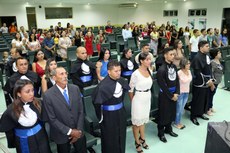 Cerimônia de colação de grau no auditório do campus do Cedro (Foto: Vitor Meireles)