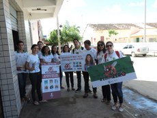 Equipe reunida e pronta para a blitz educativa