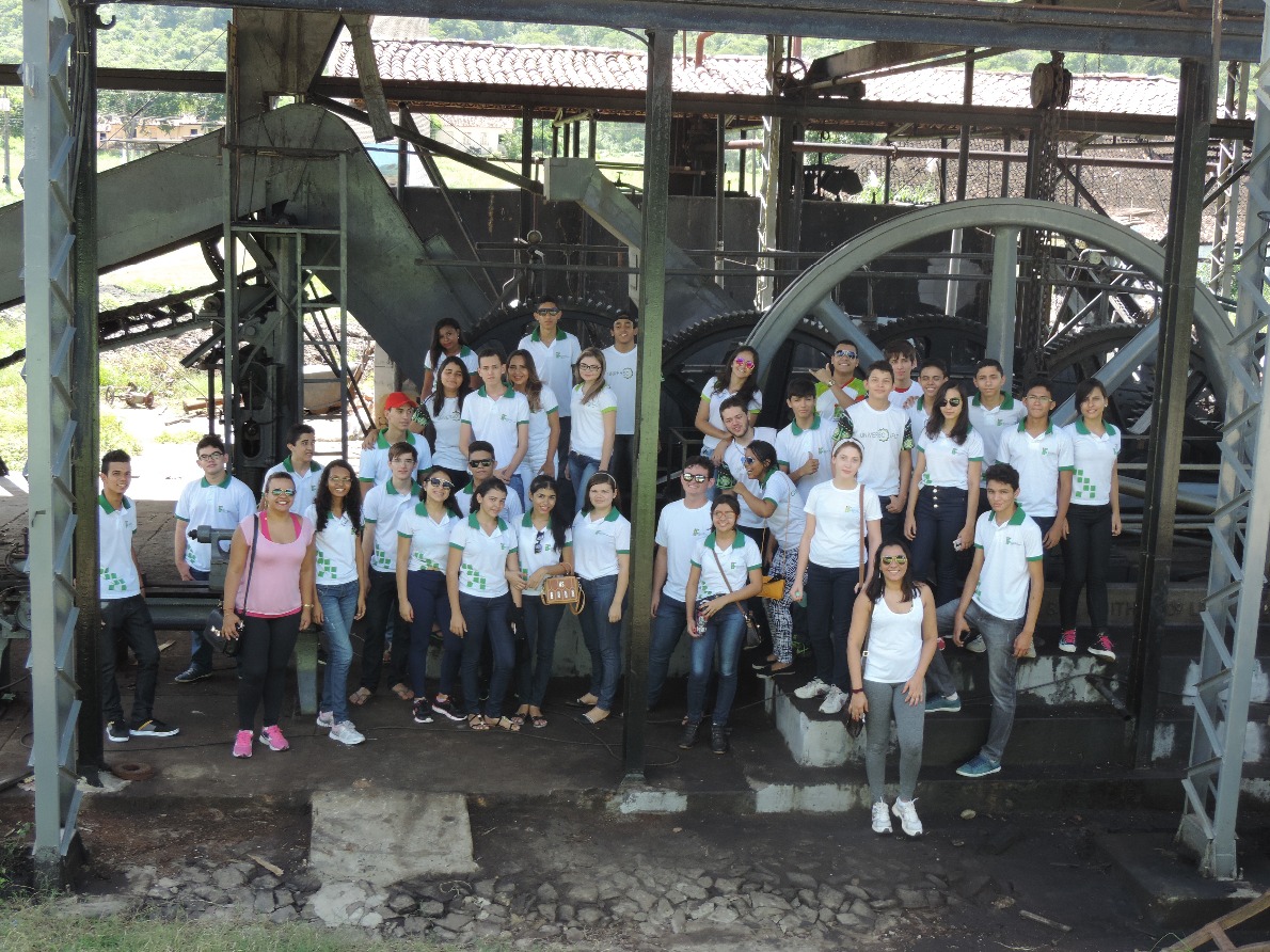 Alunos de Cedro viajam ao Maciço de Baturité.JPG