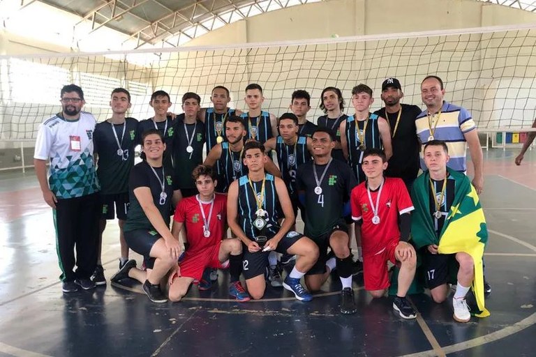 volei sub 19.jpg volei sub 19.jpg