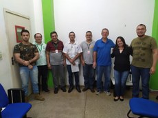 Representantes do campus e da empresa Moove firmaram contrato para instalação de geradores fotovoltaicos (crédito: colaboração Glauber Moura)