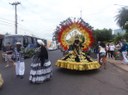 Desfile de maracatu iniciou no campus e desceu pelas ruas de Cedro (Foto: Andressa Souza)