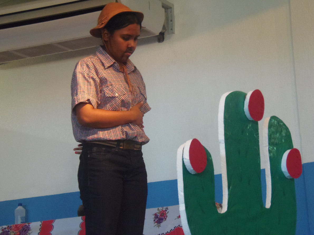 Paisagem de Interior - Peça Clube de Leitura 138.JPG