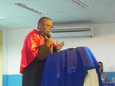 Alunos lideraram debate entre correntes filosóficas (Créditos: Andressa Souza)