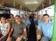 Equipe responsável pela revitalização do ônibus circular de Cedro.JPG