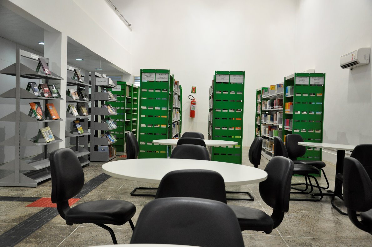 Biblioteca 1.jpg