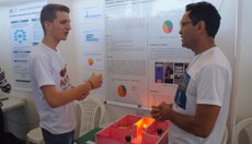O estudante João Tolovi apresentou o projeto no Mocica