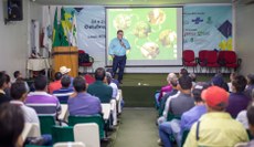 Palestras sobre apicultura lotaram o auditório do campus