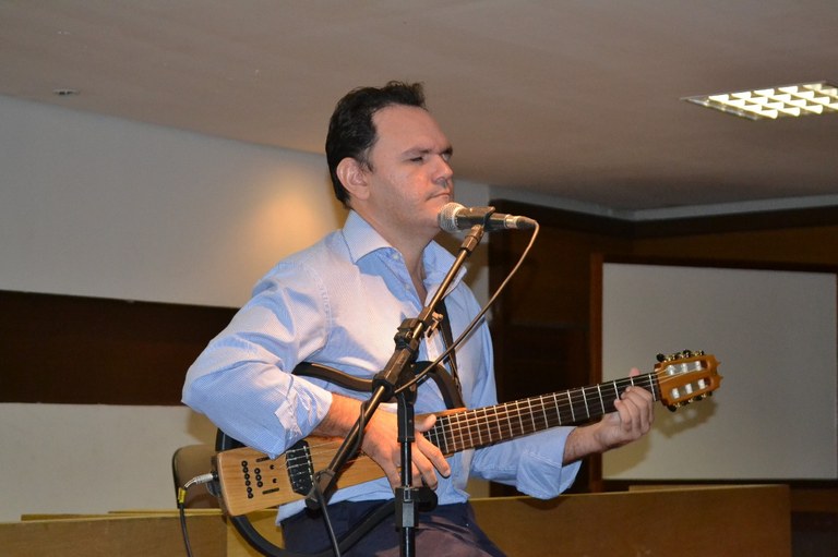 DSC_0008.JPG DSC_0008.JPG