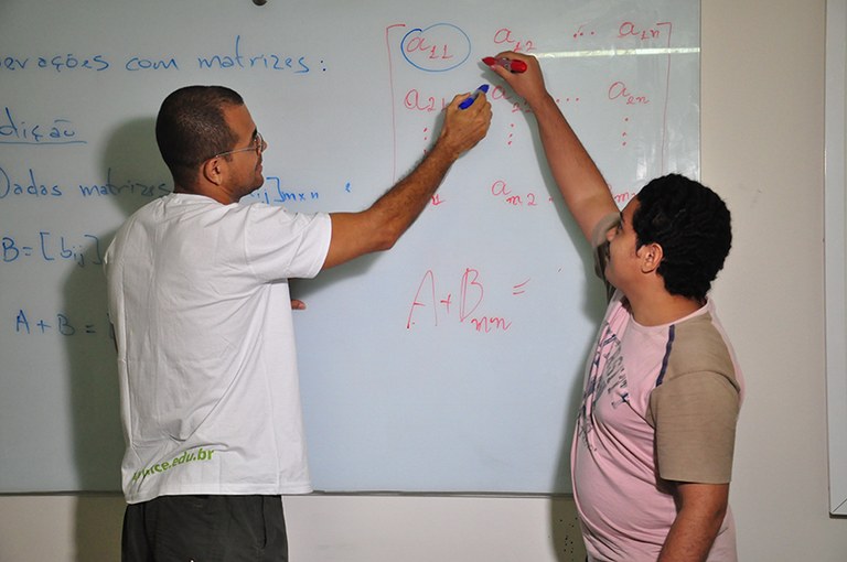 Licenciatura em Matemática Licenciatura em Matemática