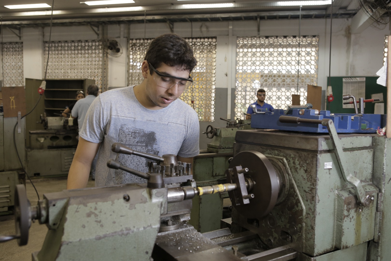 Laboratório de Máquinas Operatrizes
