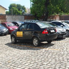 Na imagem, o estacionamento já em pleno uso. (foto: Luiz Henrique).