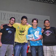 Imagem: Alunos do campus Fortaleza recebendo premiação (foto: Ascom/IFMA)