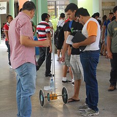 Os protótipos são confeccionados pelos estudantes (foto: Luiz Henrique).