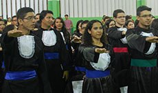 Cerca de 150 estudantes prestigiaram a solenidade