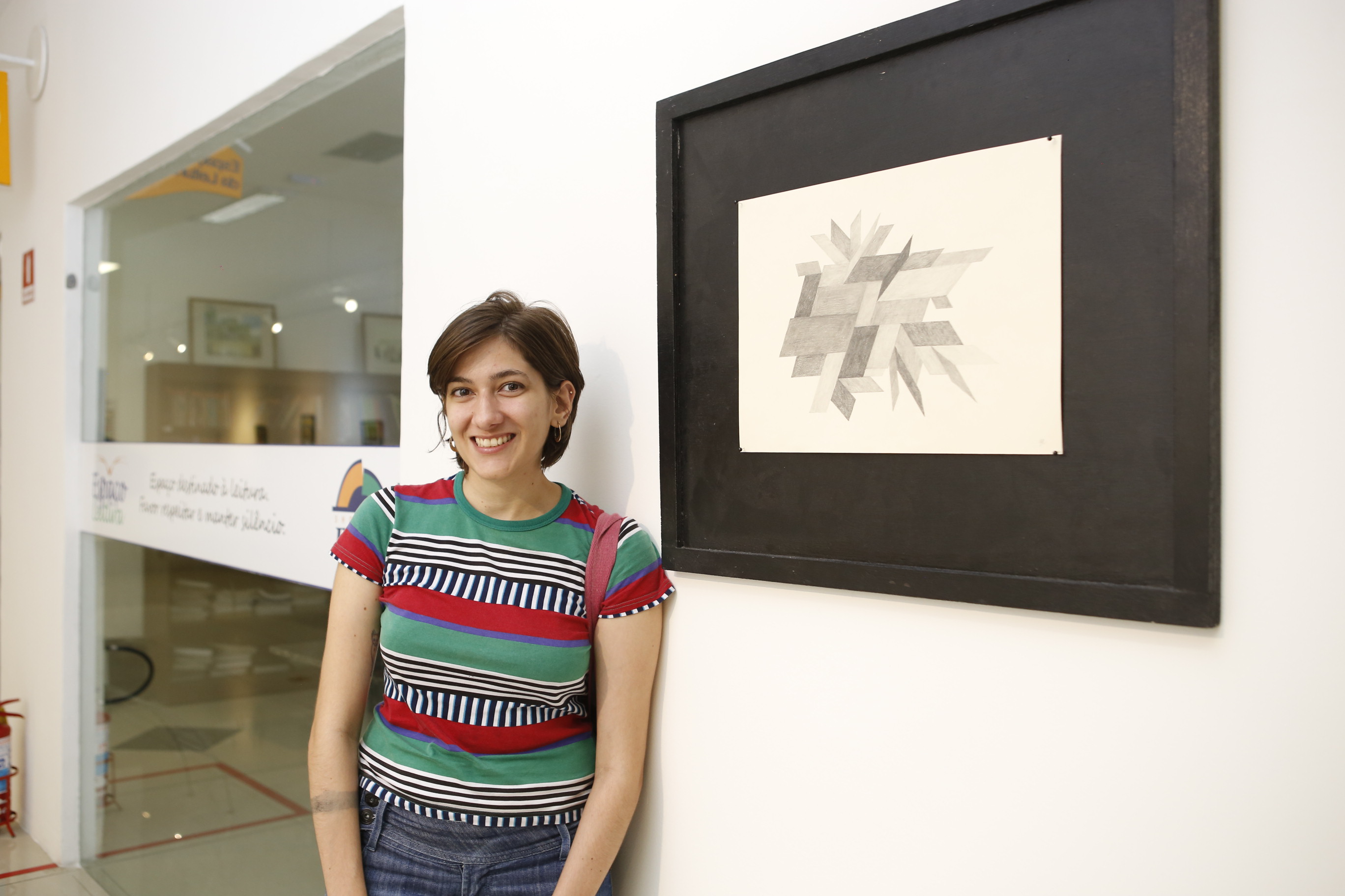 Aluna Flávia- Exposição Arte e Tecnologia.jpg