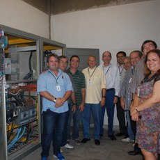 Legenda: Professores do Departamento da Industria conferiram as mudanças na subestação