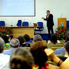 Seminário de Comunicação foi ministrado por Jorge Duarte (foto: Júnior Panela/UFC)