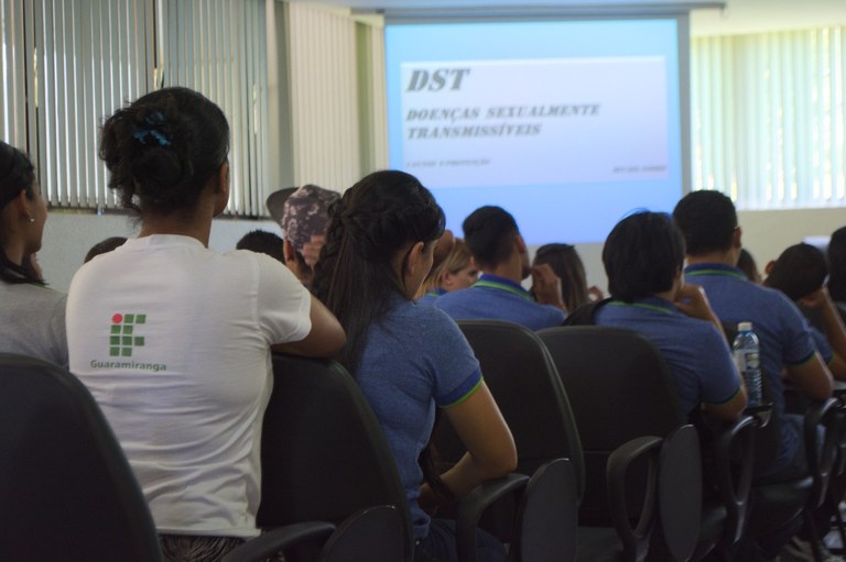 Palestra DST 4.jpg Palestra DST 4.jpg