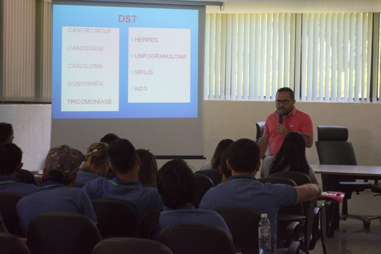 Palestra DST 5.jpg Palestra DST 5.jpg