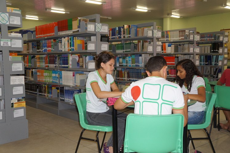 Biblioteca Lourival Pinho 02