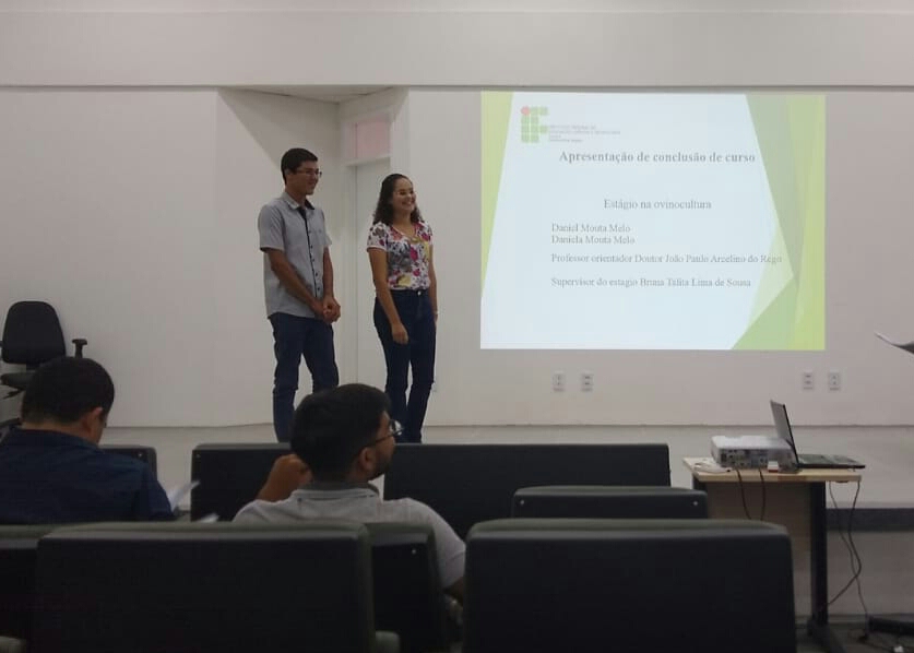 "Moutinhas" apresentaram juntos o trabalho de conclusão de curso