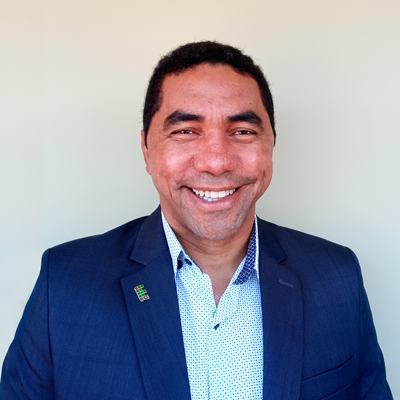 FotoGilson400x400px.png FotoGilson400x400px.png