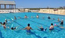 Participantes aprendem técnicas de flutuação
